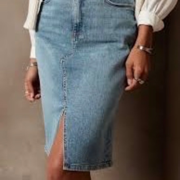 Classic [GUESS] Vintage Denim Pencil Skirt | Blue Jean Mini Skirt | 30 · Medium - Picture 12 of 13